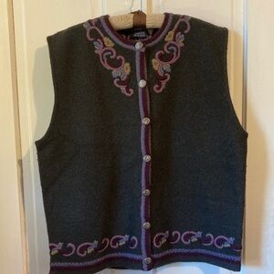 NWT vintage Norwegian 100% wool embroidered vest